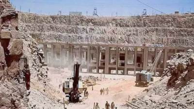 مصر تحتفل بمرور ٦٦ عاماً على وضع حجر الأساس لمشروع السد العالى