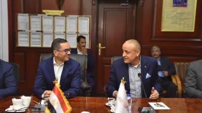 الخطيب: التواصل مع المستثمرين على أرض الواقع أحد الأهداف الرئيسية لعمل وزارة الاستثمار والتجارة الخارجية 