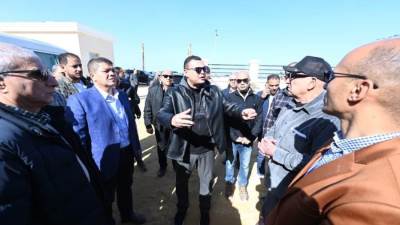 وزير الإسكان يتفقد مشروع "مارينا ٨" وتطوير مدخل مارينا 5 