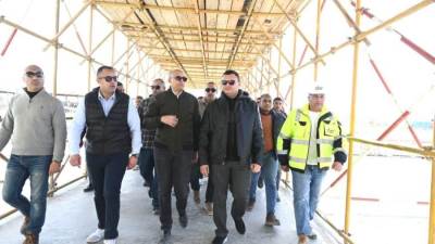 وزير الإسكان يتابع موقف تنفيذ أبراج "الداون تاون" بمدينة العلمين الجديدة