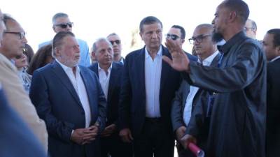 محافظ البنك المركزي المصري ووزير الزراعة يتفقدان عدد من القرى المستفيدة من مشروع دعم صغار المزارعين بمحافظة أسوان