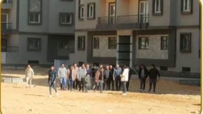 مسئولو "الإسكان" يتفقدون مشروعات سكنية بمدينة القاهرة الجديدة لدفع العمل
