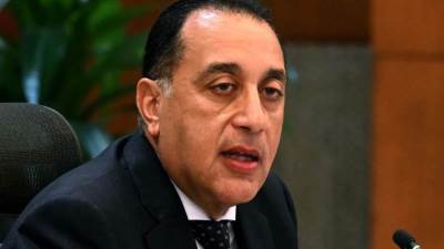 رئيس الوزراء يهنئ المستشار هشام بدوي لانتخابه رئيساً لمجلس النواب