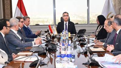 وزير التموين والتجارة الداخلية يعقد اجتماعًا مع مجلس إدارة شركة السكر والصناعات التكاملية لمتابعة استعدادات موسم إنتاج السكر