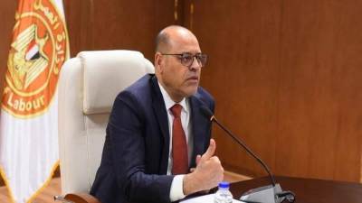 وزير العمل: وظائف مستقرة برواتب مجزية داخل أحد أكبر المشروعات القومية