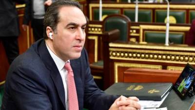 تجديد ندب المستشار أحمد مناع أمين عام لمجلس النواب للفصل التشريعى الثالث