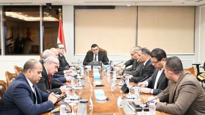 وزير الإسكان يتابع موقف مشروعات مدينة العلمين الجديدة