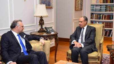 وزير الخارجية يستقبل كبير مستشاري الرئيس الأمريكي للشئون العربية والأفريقية