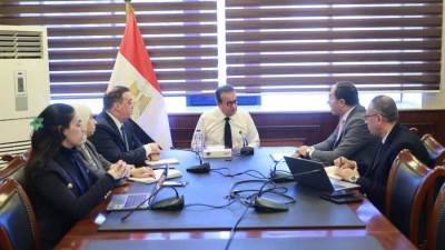 وزير الصحة يتابع مستجدات الميكنة والتحول الرقمي بمستشفيات المؤسسة العلاجية