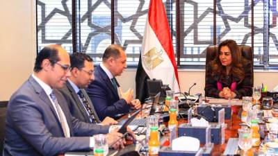 وزيرة التنمية توجه بتحقيق التوازن بين صون التنوع البيولوجى وتنفيذ مشروعات طاقة الرياح في خليج السويس
