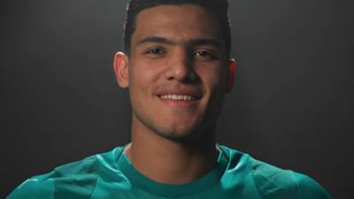 المصري البورسعيدي يعلن ضم مصطفى العش معارًا من الأهلي