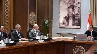 رئيس الوزراء يتابع الموقف التنفيذي لأعمال المرحلة الأولى من المبادرة الرئاسية "حياة كريمة"