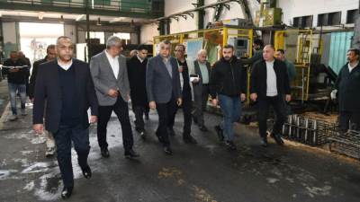 وزير الإنتاج الحربي يتفقد خطوط الإنتاج بشركة حلوان للصناعات الهندسية (مصنع 99 الحربي)