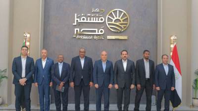 رئيس جهاز مستقبل مصر يستقبل وزير الموارد المائية المصري ووزير الزراعة السوداني لتعزيز التعاون الزراعي والتنمية المستدامة