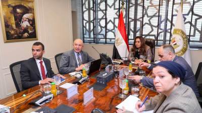 وزيرة التنمية المحلية والقائم بأعمال وزير البيئة تبحث سبل تعزيز الاستثمار داخل المحميات الطبيعية مع صندوق تحيا مصر