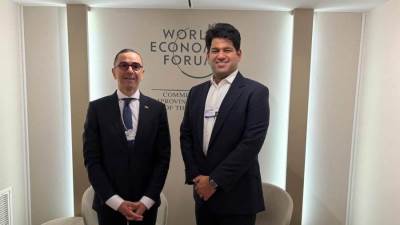 وزير الاستثمار والتجارة الخارجية يلتقى رئيس شركة TVS Motors الهندية لبحث التعاون فى مجال صناعة السيارات وتوطين الإنتاج في مصر