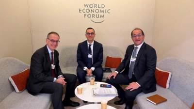 وزيرا الاستثمار والمالية يعقدان اجتماعًا مع مسؤولى البنك الأوروبي لإعادة الإعمار والتنمية