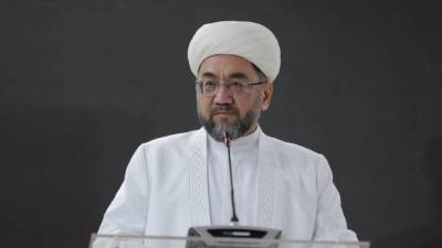 مفتي أوزبكستان: هناك حاجة ملحة لدراسة أبعاد الذكاء الاصطناعي من منظور أخلاقي وديني