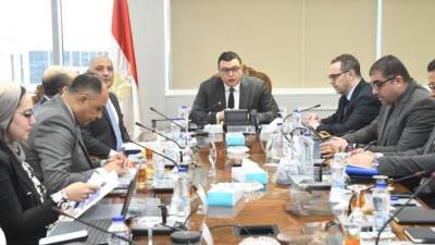 وزير الإسكان يلتقي رئيس المركز الوطني لاستخدامات أراضي الدولة لبحث عدد من الملفات المشتركة 