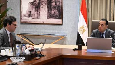 رئيس الوزراء يستعرض الموقف التنفيذي لتطوير قصور الثقافة