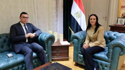 وزيرا التضامن والإسكان يناقشان سبل تيسير إجراءات التراخيص للحضانات على مستوى الجمهورية