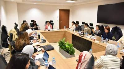 نائب وزير الصحة تبحث تطوير المرحلة الثانية من مشروع «مركز الخدمة المجمعة» لدعم النساء والفتيات