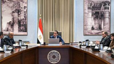 رئيس الوزراء يتابع تنفيذ المشروعات في قطاع الطاقة وجهود جذب المزيد من الاستثمارات