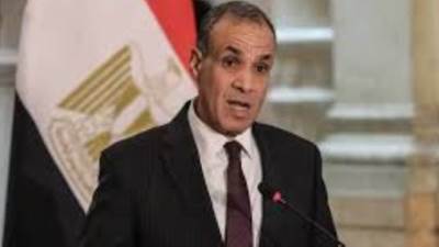 وزير الخارجية يؤكد الحرص على تعزيز التعاون مع الجزائر فى مختلف المجالات