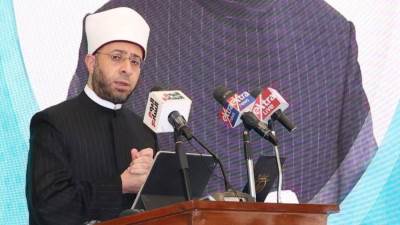 وزير الأوقاف يطلق أول برنامج رقمي لإدارة حركة التنقلات في تاريخ الوزارة 