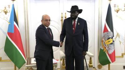 سفير مصر الجديد يقدم أوراق اعتماده إلى رئيس جمهورية جنوب السودان