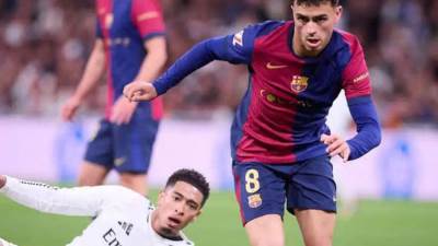 بيدري يغيب عن برشلونة لمدة تصل إلى سبع مباريات