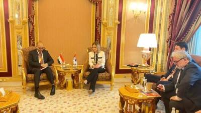 وزير العمل يلتقي نظيرته الصربية على هامش المؤتمر الدولي لسوق العمل بالرياض