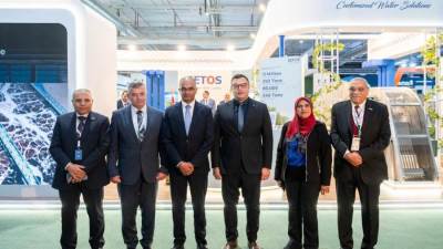 وزير الإسكان يتفقد أجنحة معرض "إيفات السعودية 2026" بالرياض