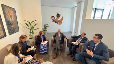 سويلم يلتقي مبعوثة المياه الفنلندية، على هامش "الاجتماع التحضيري رفيع المستوى لمؤتمر الأمم المتحدة للمياه" بالسنغال