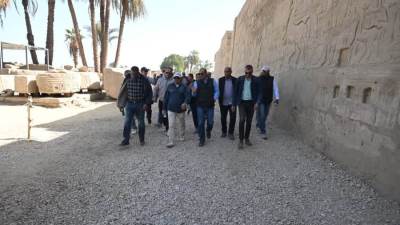 الأمين العام للمجلس الأعلى للآثار يتفقد عدداً من المشروعات الأثرية بالأقصر