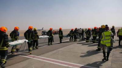 وزارة الطيران تنفّذ تجربة طوارئ موسعة لتعزيز الجاهزية وإدارة الطوارئ بمنظومة النقل الجوي