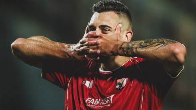 الأهلي يعلن إعارة السلوفيني نييتس جراديشار إلى أويبشت المجري