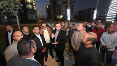 وزير الإسكان يتفقد مشروعات محطة محولات كهرباء توسعات شرق والمشروع السكني " bliss gate" و "جنة ٤" بمدينة الشيخ زايد 
