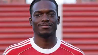 الأهلي يضم الأنجولي يلسين كامويش على سبيل الإعارة حتى نهاية الموسم