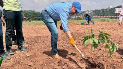 سويلم يشارك في فعاليات يوم “أوموجاندا” بدولة رواندا