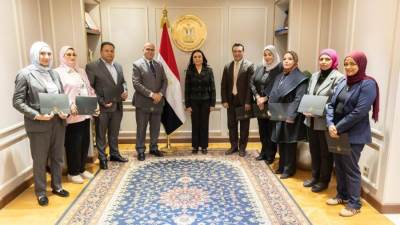 وزيرة التضامن تكرم إدارة الرعاية البديلة لتميزها خلال يناير