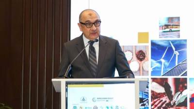 وزير قطاع الأعمال يستعرض فرصًا واعدة للشراكة والاستثمار والتوسع الخارجي لشركات المقاولات التابعة