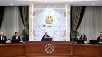 رئيس الوزراء يناقش إجراءات حماية الأطفال والنشء من المحتوي الضار على وسائل التواصل الاجتماعي تنفيذاً للتوجيهات الرئاسية  