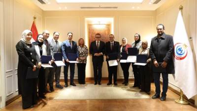 وزير الصحة يكرم الدفعة الأولى من خريجي دبلومة إدارة المستشفيات ضمن التعاون المصري-الفرنسي