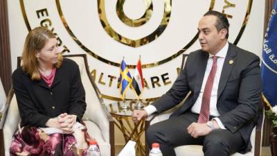 رئيس الرعاية الصحية يستقبل وزيرة الصحة بالسويد وسفير السويد بالقاهرة وممثلي كبرى الشركات السويدية