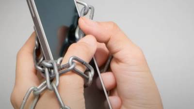  «الصحة» تُشغل عيادات متخصصة لعلاج إدمان الإنترنت والألعاب الإلكترونية ضمن مبادرة «صحتك سعادة»