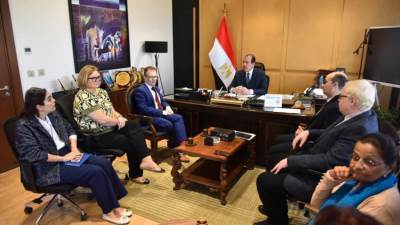 نائب وزير الصحة يبحث مع وفد جامعة «دي مونتفورت» البريطانية تعزيز التعاون في مكافحة مقاومة المضادات الميكروبية