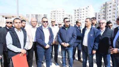 وزير الإسكان يتفقد الشاليهات والفيلات والعمارات السكنية بكومباند "مزارين" بمدينة العلمين الجديدة