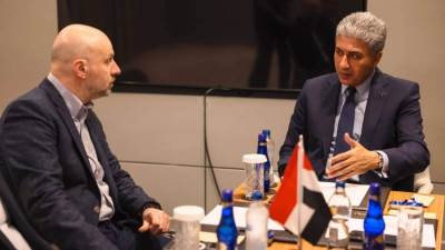 وزير السياحة والآثار يستهل لقاءاته المهنية بتركيا باجتماعات مع عدد من شركات الطيران التركية