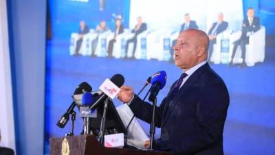 وزير الصناعة والنقل يفتتح النسخه الخامسة عشر  من  المؤتمر الدولي للنقل واللوجستيات المقامة تحت شعار "الممرات اللوجستية الذكية والمرنة… بوابة المستقبل للتجارة الخضراء"